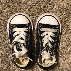 Toddler black converse